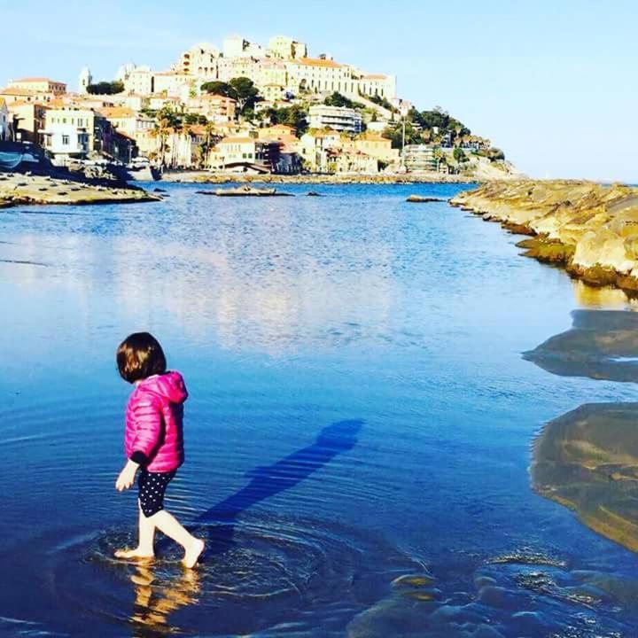 Casa Gialla Imperia Eksteriør billede